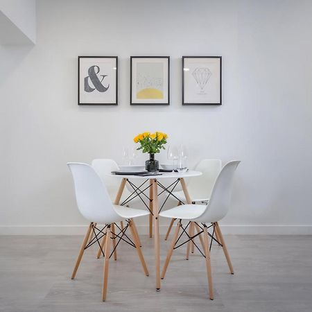 Luxury Serviced Apartments Stevenage, Hertfordshire Екстер'єр фото