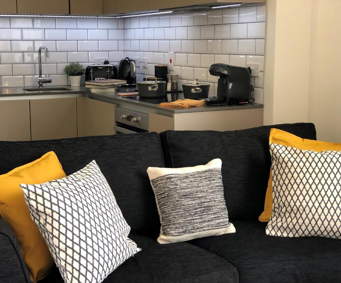 Luxury Serviced Apartments Stevenage, Hertfordshire Екстер'єр фото