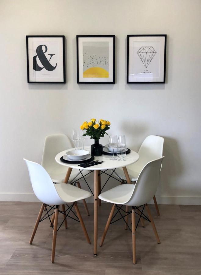Luxury Serviced Apartments Stevenage, Hertfordshire Екстер'єр фото