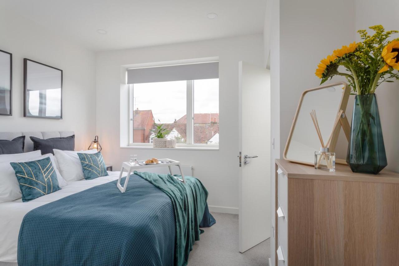Luxury Serviced Apartments Stevenage, Hertfordshire Екстер'єр фото
